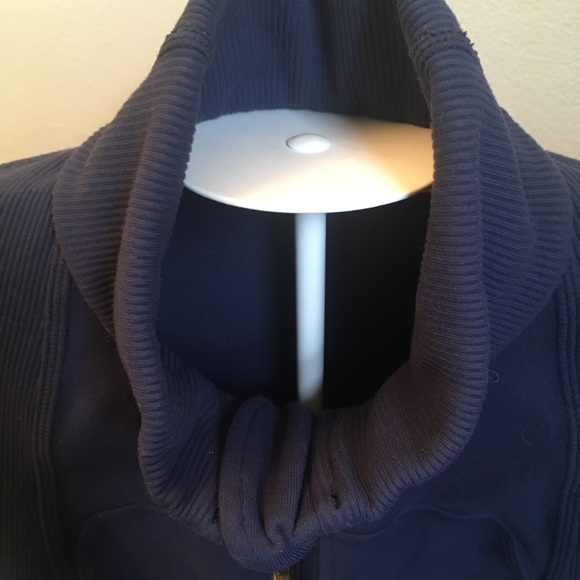 Lululemon double zip sweater - Picture 8 of 9